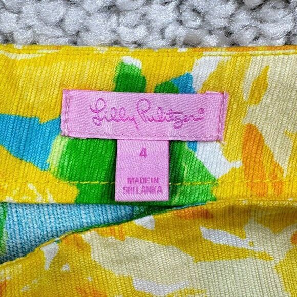 Lilly Pulitzer Deenie Floral Short Sunglow Yellow - Picture 5 of 9